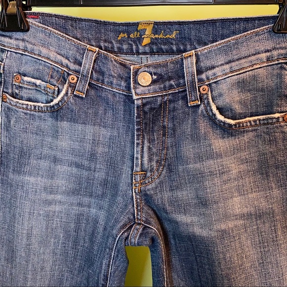 7 for Mankind bootcut Jean Wash great condition - Picture 3 of 9